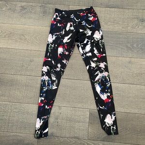 Beyond Yoga Pants Leggings size S